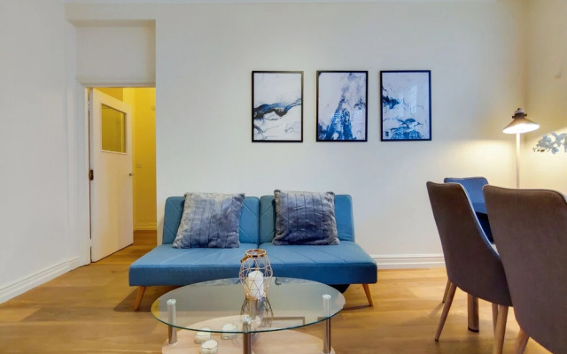 Modern 2 Bed & 2 Bath- Leicester Square