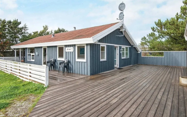 8 Person Holiday Home in Glesborg