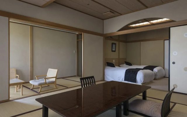 1000 Years of Tradition - Akiu Onsen Sakan