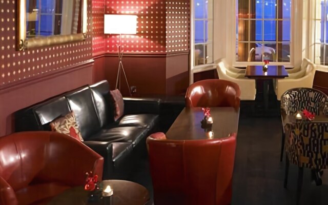 Waterside Boutique Hotel