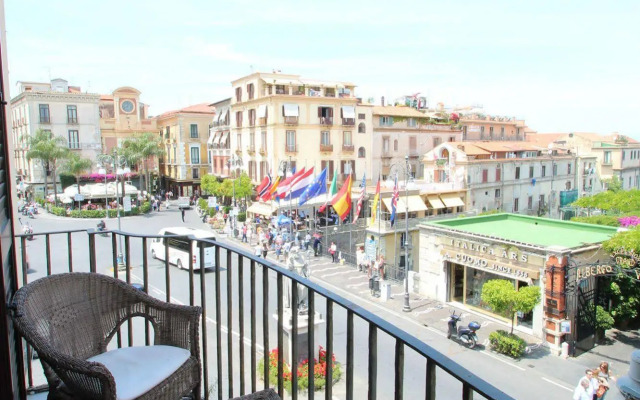 Piazza Tasso B&B Relais