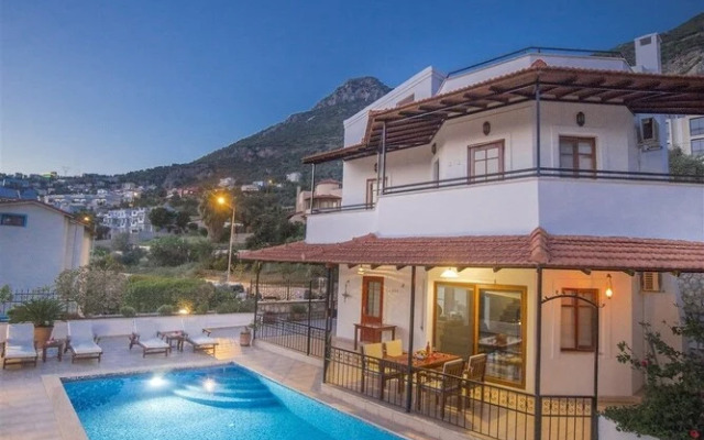 Villa Dolce Vita by Akdenizvillam