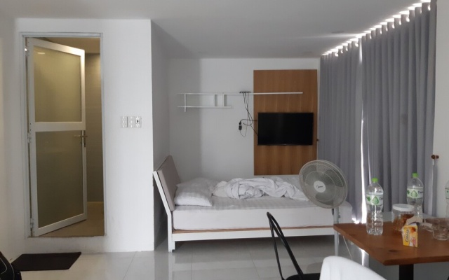 Yelo Hostel & Cafe – Guest Rooms – Ho Chi Minh City