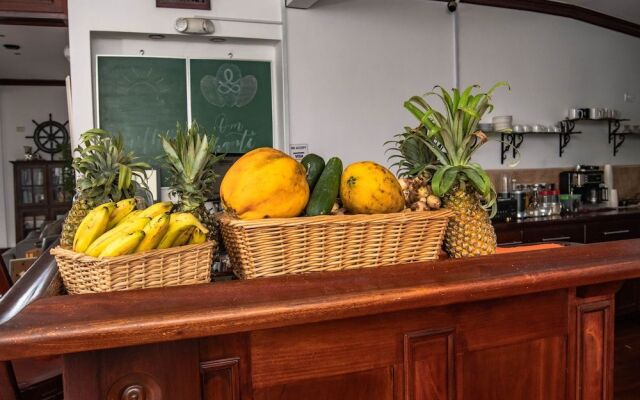 Harbour View Boutique Hotel & Wellness Retreat