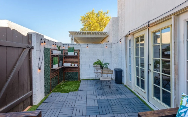 Villa Sunshine 2 Bedroom Condo by RedAwning