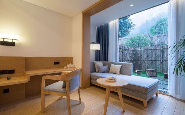 Howard Johnson Huashuiwan Hot Springs Resort Chengdu