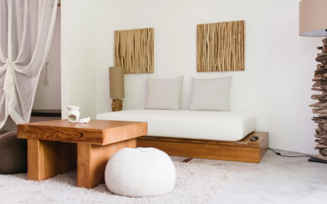 Bliss Hotel