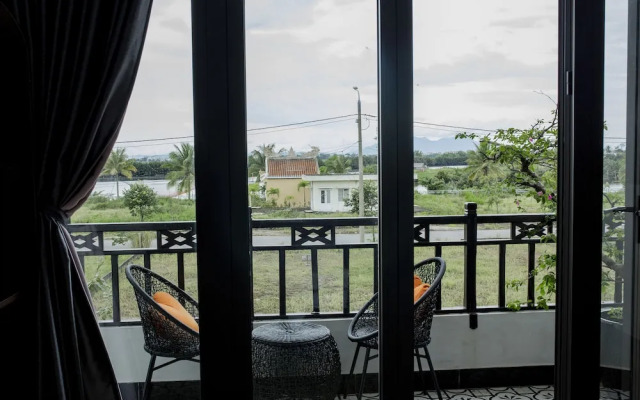 Hoi An Family Room with Swimming Pool