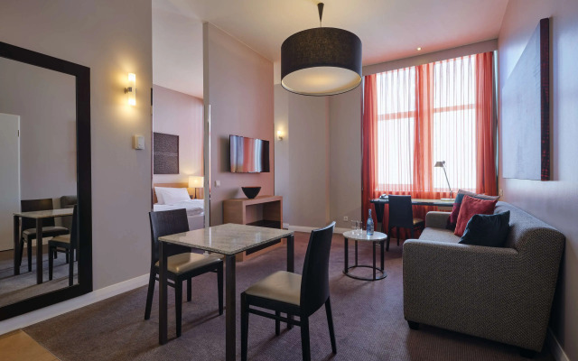 Adina Apartment Hotel Berlin CheckPoint Charlie