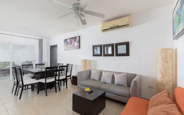 Spacious 2BR Condo Well-located Wifi Concierge