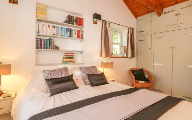 Pond Cottage
