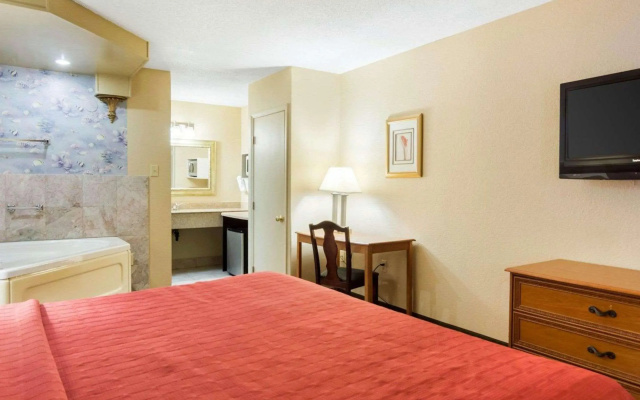 Quality Inn South Hill I-85