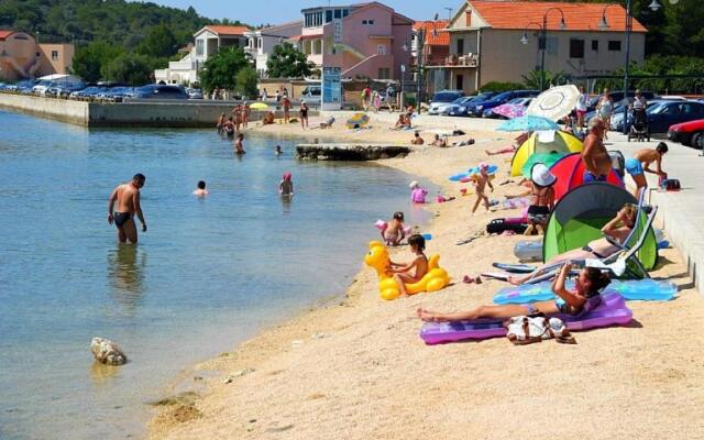 Apartments by the sea Rogoznica - 18746