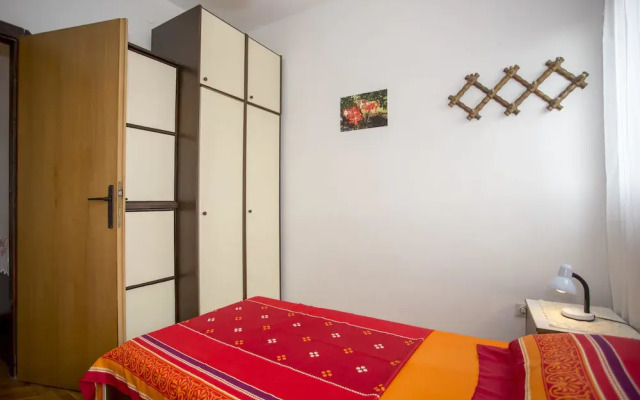 Apartments Rina 179