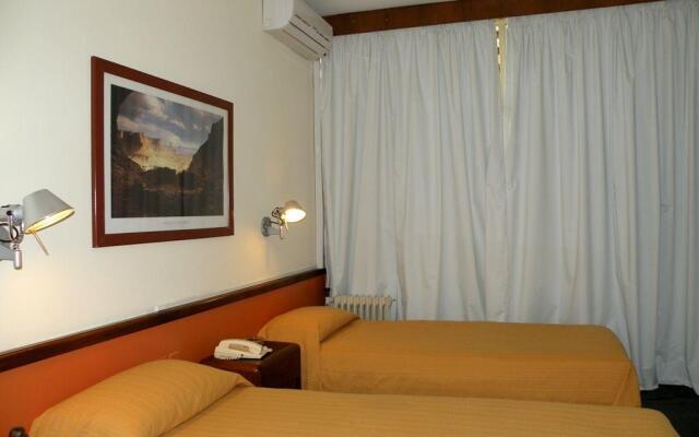 Austral Hotel