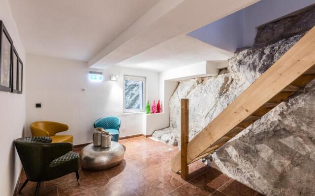 APT - Stone Lodge Salzburg