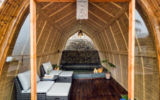 Xizhu Yunjian Hot Spring Villa
