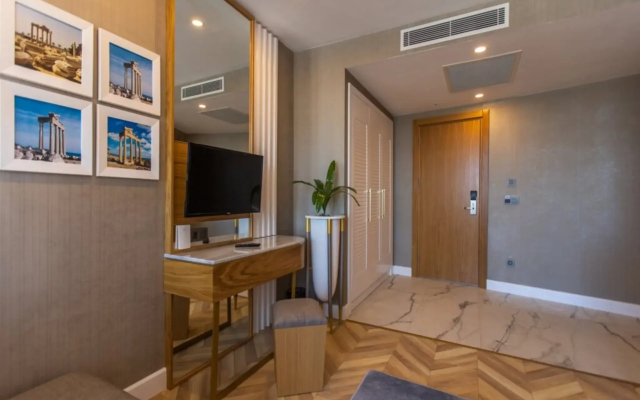Alexia Resort & Spa