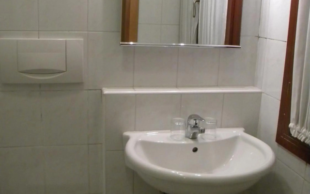 Adua Hotel
