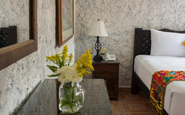 Camino Mexicano Hotel Resort