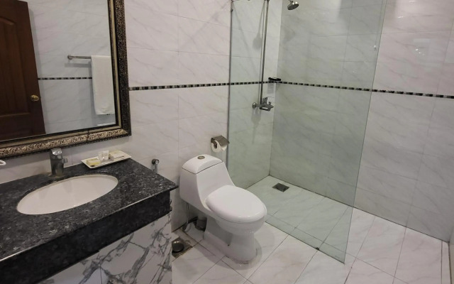 Grand Millennium Hotel Lahore