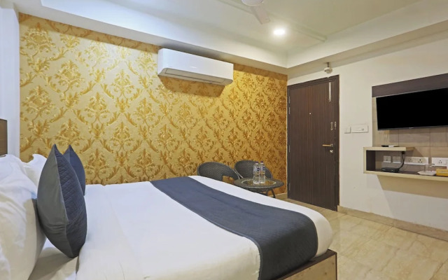 Hotel Aerostar Gold Near Yashobhoomi