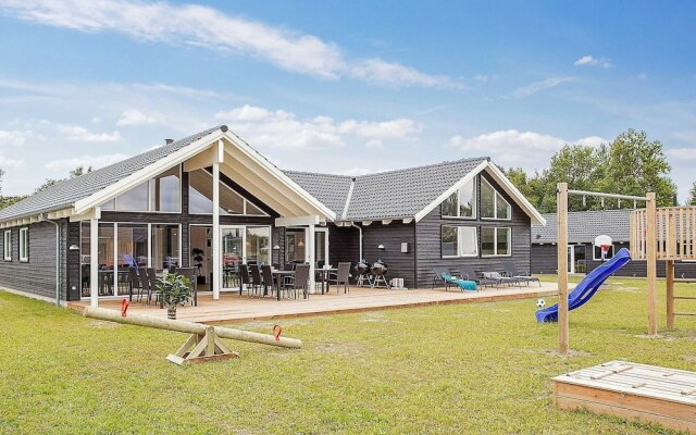 16 Person Holiday Home in Vejby