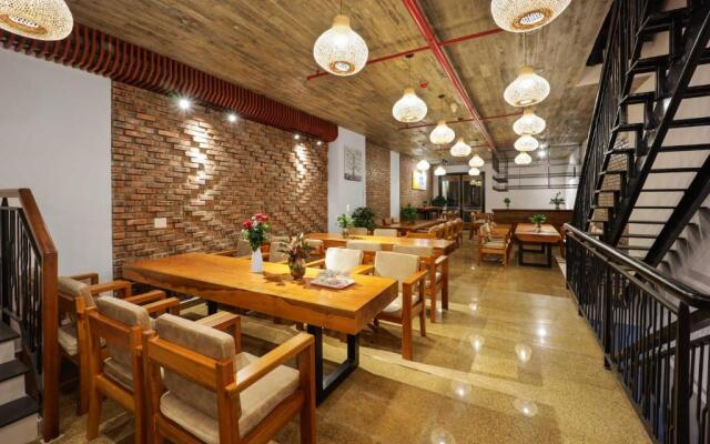 The Shine Hotel Da Nang