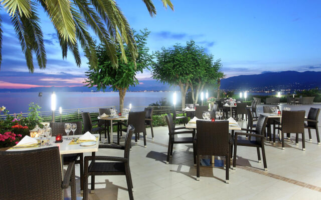 Messinian Bay Hotel