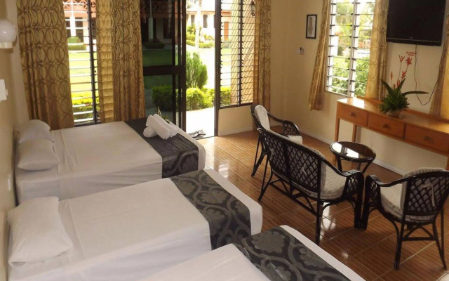 Wailoaloa Beach Resort Fiji