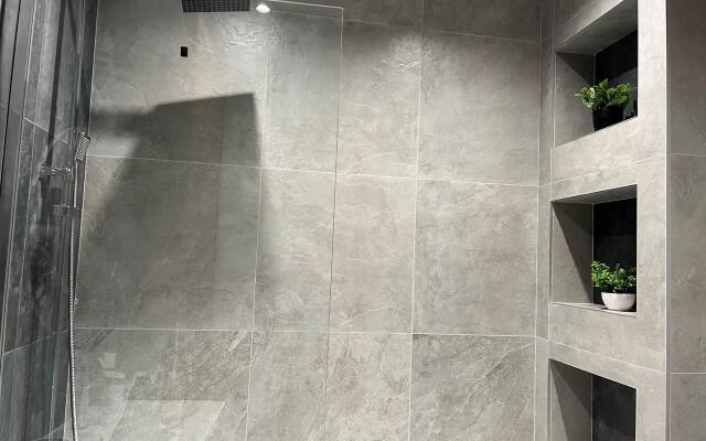 Поделам стильная студия рядом с MTS Hall