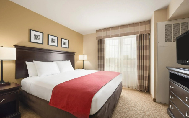 Country Inn & Suites by Radisson, Minot, ND