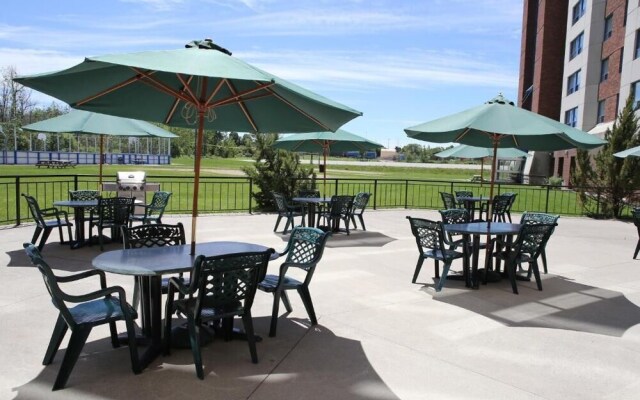 Residence & Conference Centre - Barrie