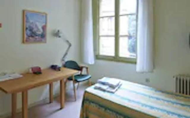 Apartamentos Montserrat Abat Marcet