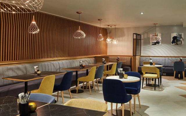 Courtyard by Marriott Oxford City Centre