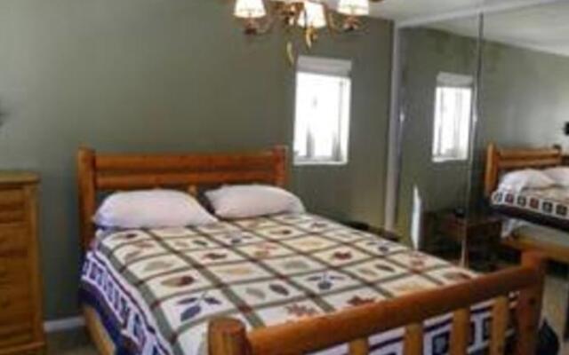 RedAwning Moonridge Mountain Retreat