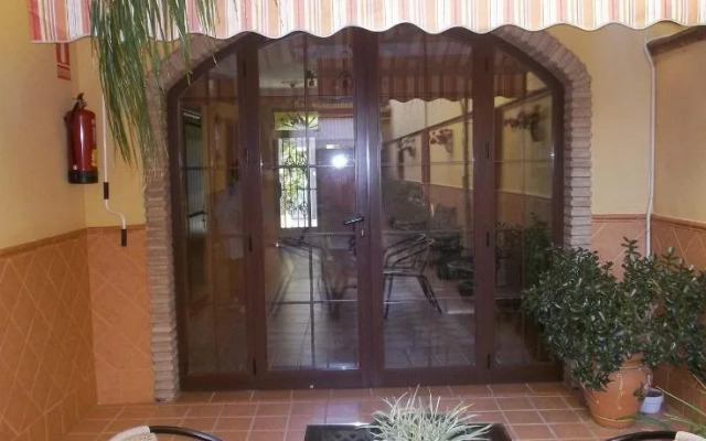 Hostal Monteolivos