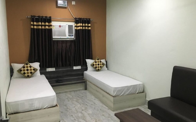 Hotel Deepak Palace