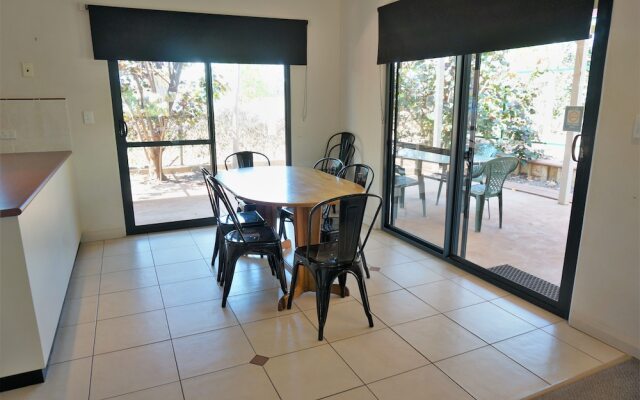 Ningaloo Breeze Villa 5