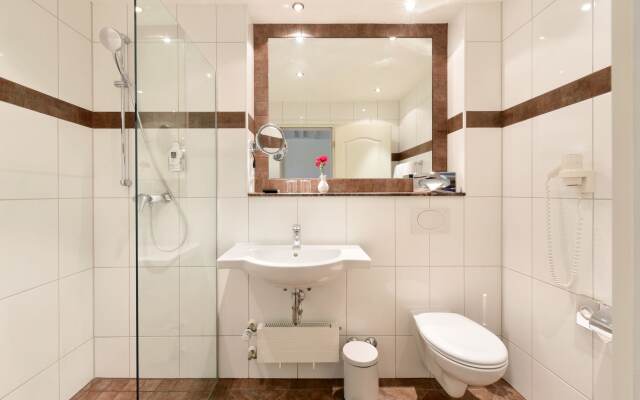 Hotel Vitalis by AMEDIA