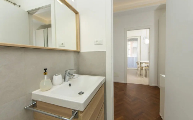 Housmart Fossolo 28 (Limited Hours Front Desk Need To Contact Property In Advance)