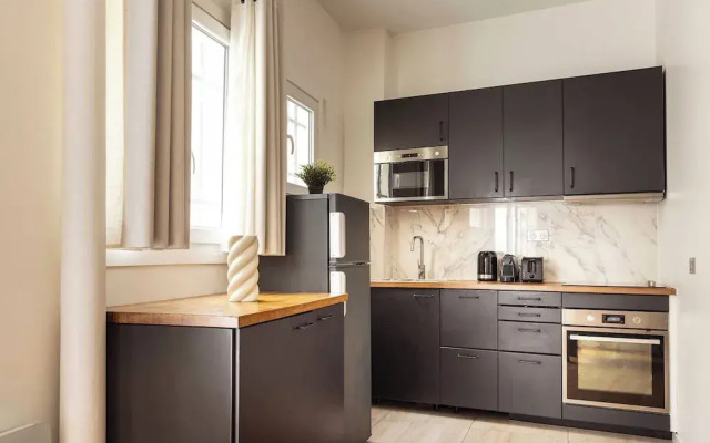 Amazing Apartment 2br/6p - Nation/voltaire