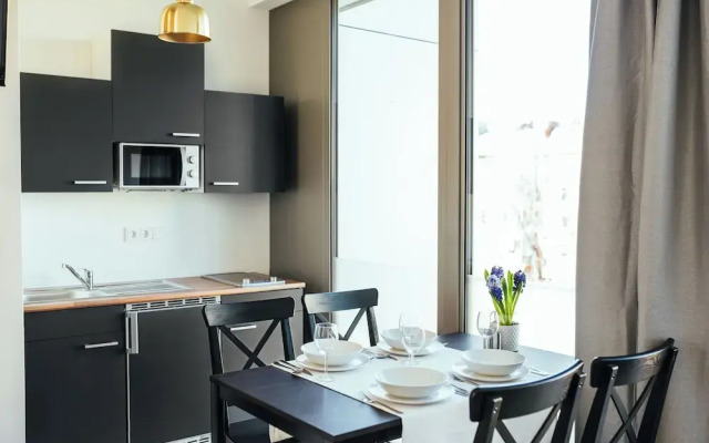 The Rix Studios & Suites