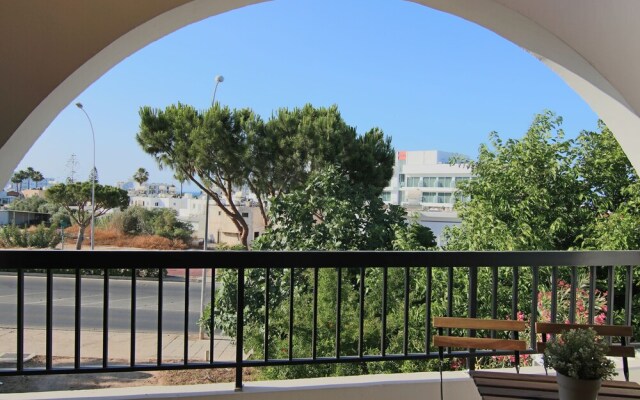 Phaedrus Living: Luxury Flat Protaras Sea View 9