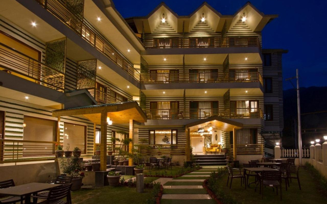 Hotel Avishi Greens