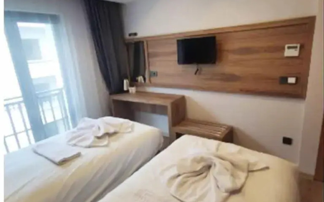 Azad Homes Unkapanı