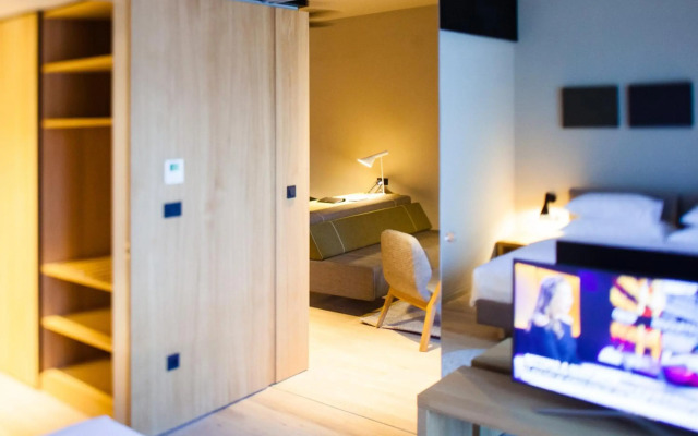 One Suite Hotel