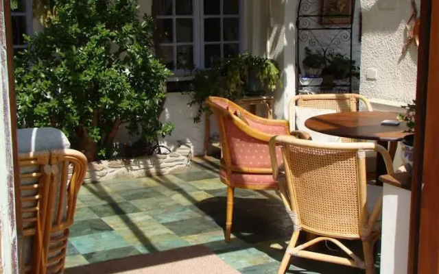 Kilbol Country House Hotel