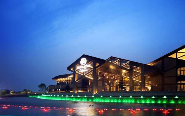 Doubletree by Hilton Hotel Jiaxing