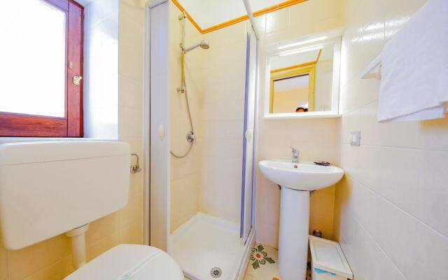 Fiore Apartment